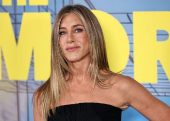 Jennifer Aniston macht Plank-Übungen auf Yacht vor Mallorca