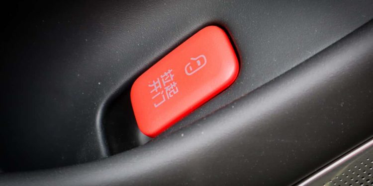 China zwingt Tesla zu Rückruf von fast drei Millionen Autos